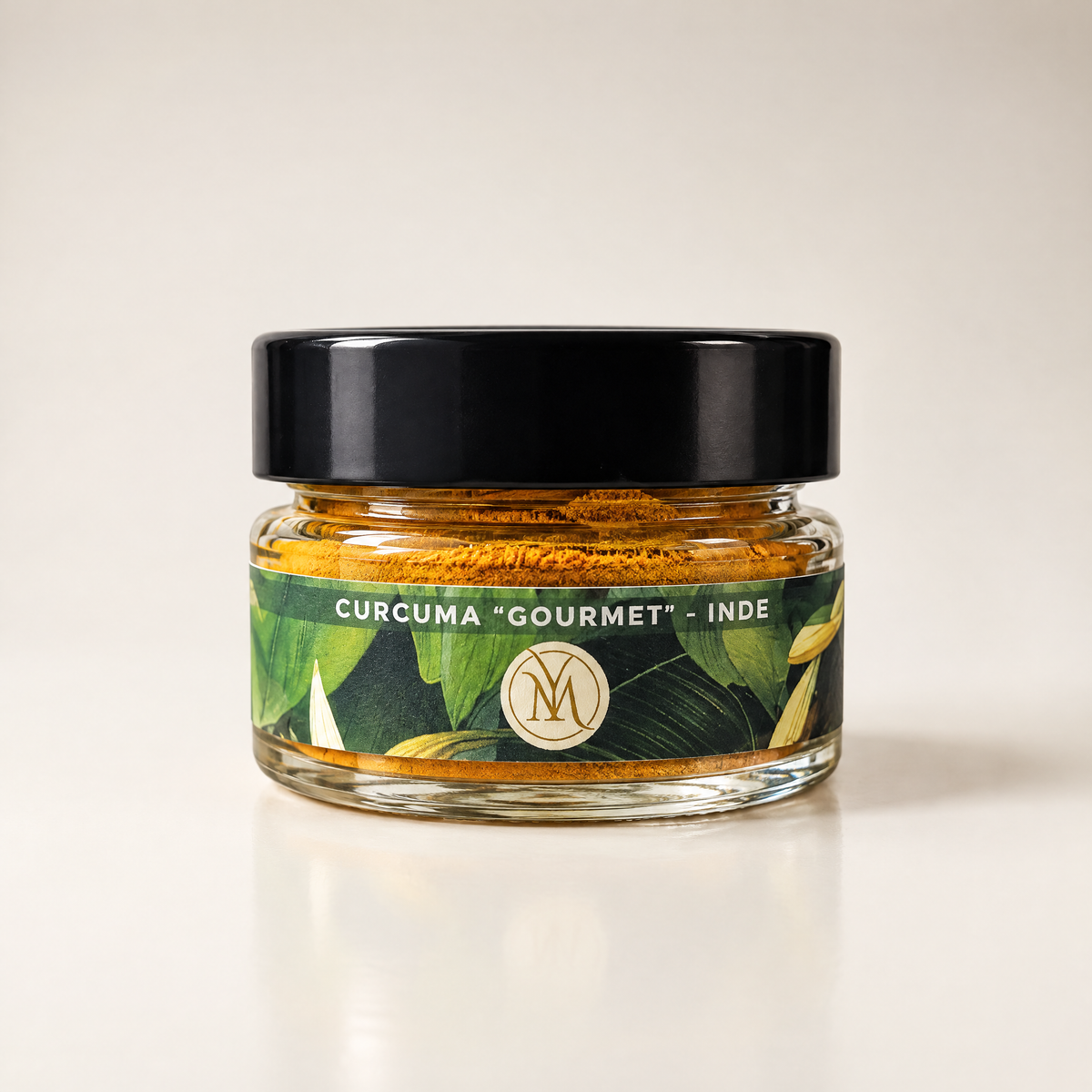 Pot en verre de curcuma d'Inde, vu de face